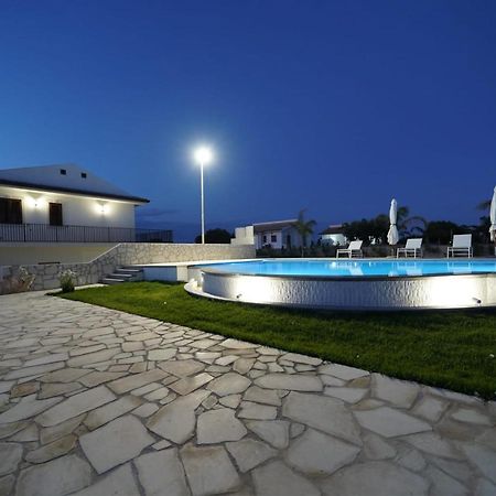 Casa Vacanze Il Mandorlo Шикли Экстерьер фото